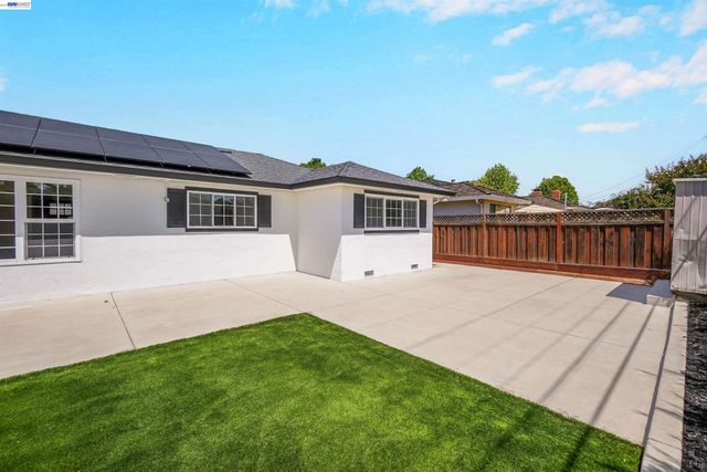 5230 Sabin Ave, Fremont, CA 94536
