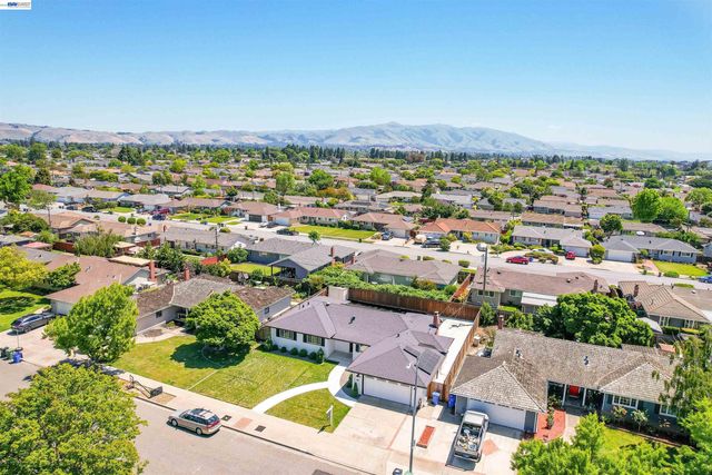 5230 Sabin Ave, Fremont, CA 94536