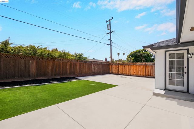 5230 Sabin Ave, Fremont, CA 94536