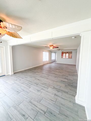4907 Sky Oaks, San Antonio, TX 78253