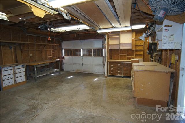 615 Hillcrest Street, Charlotte, NC 28206