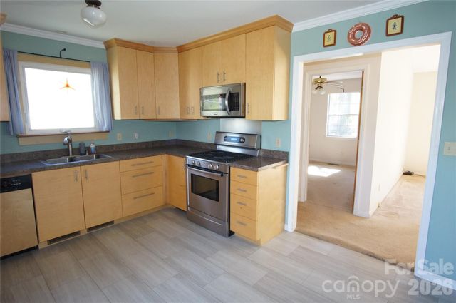 615 Hillcrest Street, Charlotte, NC 28206