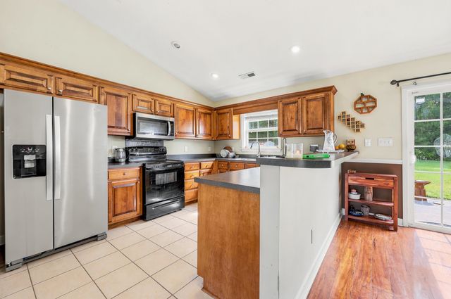 2701 Green Pond Circle, Conway, SC 29527