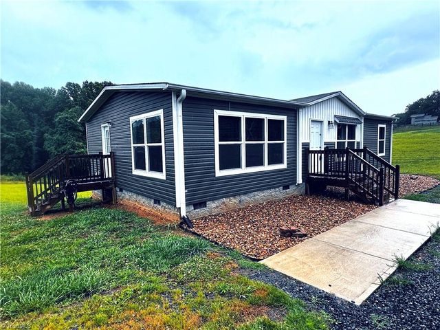 106 Ring Creek Road, Mount Airy, NC 27030