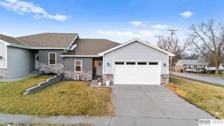 2708 Viking Circle, Blair, NE 68008