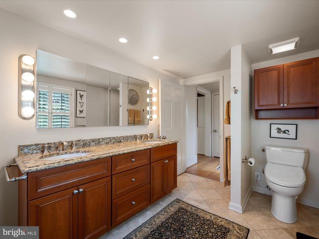 6517 KABLETOWN RD, Charles Town, WV 25414