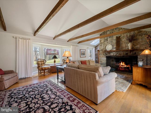 6517 KABLETOWN RD, Charles Town, WV 25414