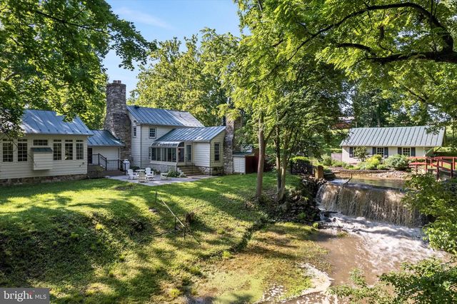 6517 KABLETOWN RD, Charles Town, WV 25414