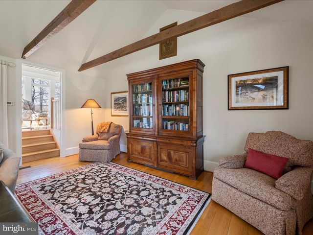 6517 KABLETOWN RD, Charles Town, WV 25414