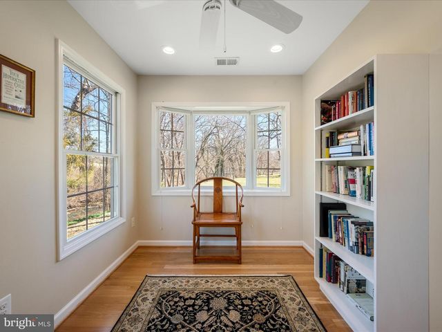 6517 KABLETOWN RD, Charles Town, WV 25414