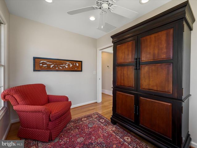 6517 KABLETOWN RD, Charles Town, WV 25414