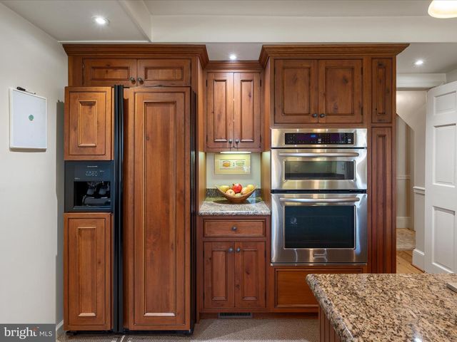 6517 KABLETOWN RD, Charles Town, WV 25414