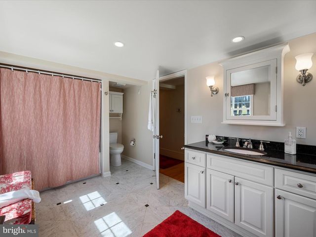 6517 KABLETOWN RD, Charles Town, WV 25414