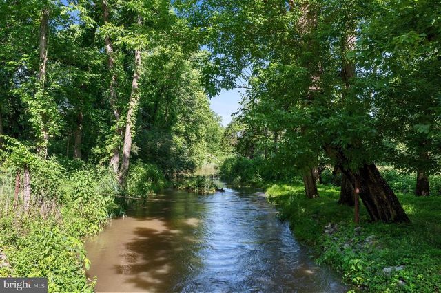 6517 KABLETOWN RD, Charles Town, WV 25414