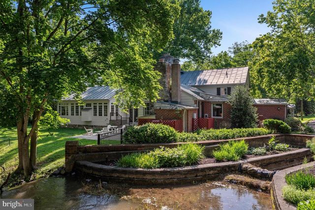 6517 KABLETOWN RD, Charles Town, WV 25414