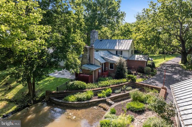 6517 KABLETOWN RD, Charles Town, WV 25414