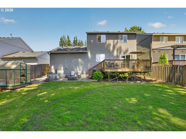 604 W SHERIDAN St, Newberg, OR 97132