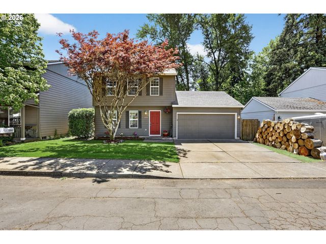 604 W SHERIDAN St, Newberg, OR 97132