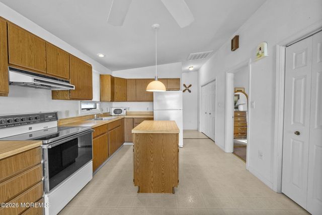 21 S Dayton Drive, Little Egg Harbor, NJ 08087
