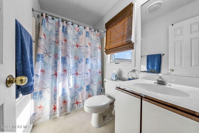 21 S Dayton Drive, Little Egg Harbor, NJ 08087