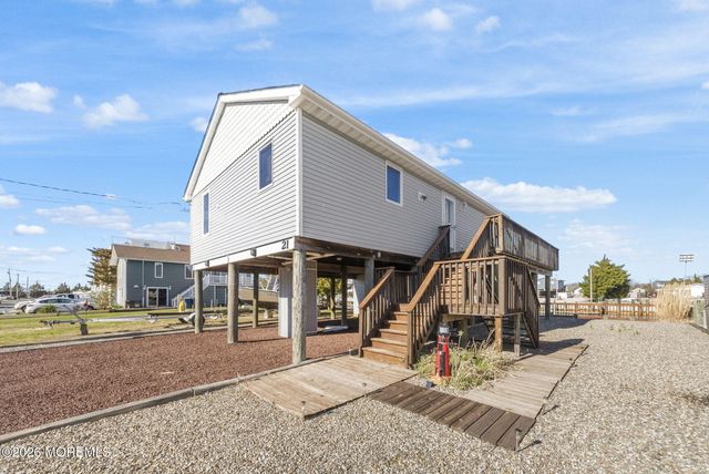 21 S Dayton Drive, Little Egg Harbor, NJ 08087