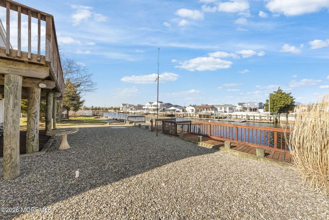 21 S Dayton Drive, Little Egg Harbor, NJ 08087