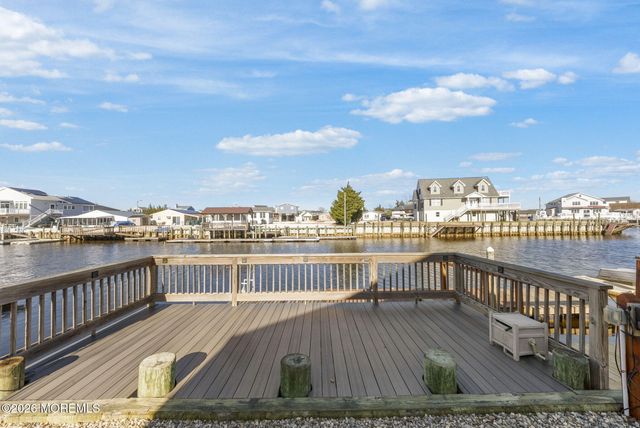 21 S Dayton Drive, Little Egg Harbor, NJ 08087
