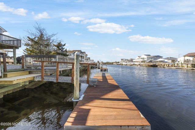 21 S Dayton Drive, Little Egg Harbor, NJ 08087