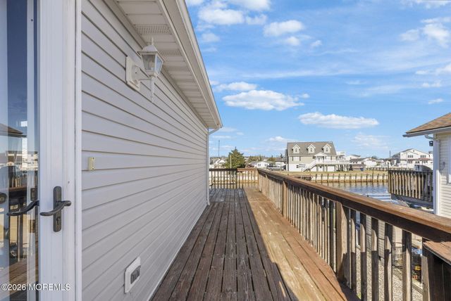 21 S Dayton Drive, Little Egg Harbor, NJ 08087