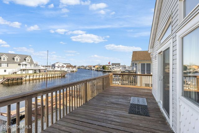 21 S Dayton Drive, Little Egg Harbor, NJ 08087