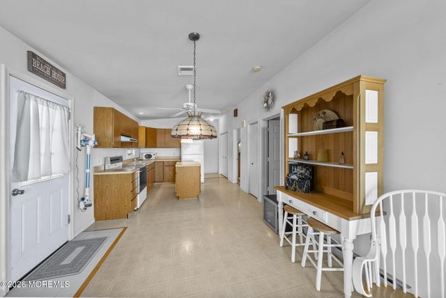 21 S Dayton Drive, Little Egg Harbor, NJ 08087