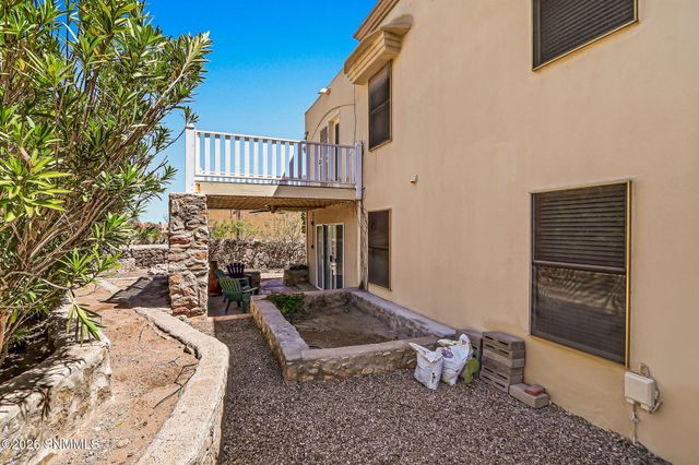6752 Camino Blanco, Las Cruces, NM 88007