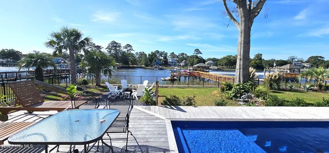 2775 Pinecrest Drive SE, Boiling Spring Lakes, NC 28461