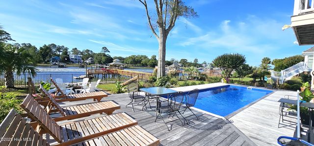 2775 Pinecrest Drive SE, Boiling Spring Lakes, NC 28461