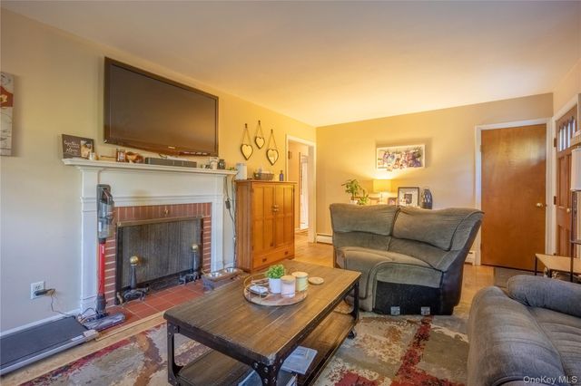 1561-1565 Route 376, Wappingers Falls, NY 12590