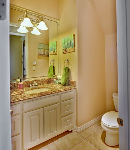 2541 Vineyard Drive, Granbury, TX 76048