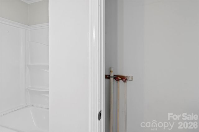 610 Nc 67 Highway, Boonville, NC 27011