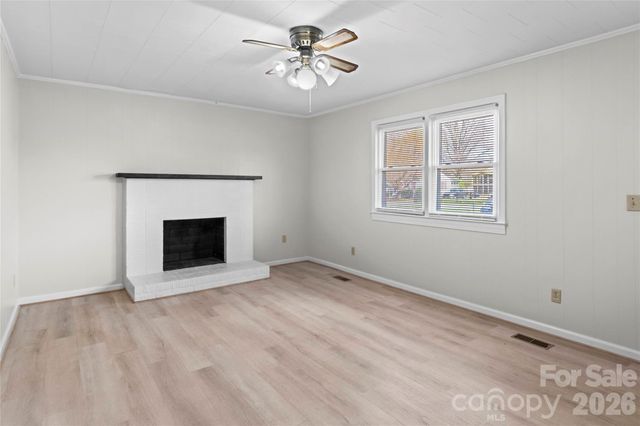 610 Nc 67 Highway, Boonville, NC 27011