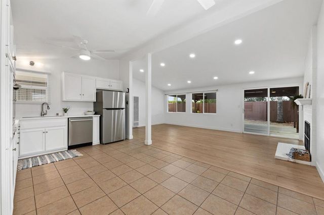 2573 Raymell Dr., San Diego, CA 92123