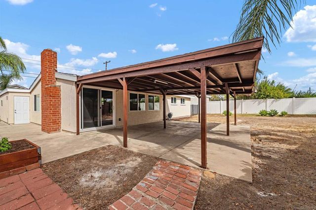 2573 Raymell Dr., San Diego, CA 92123