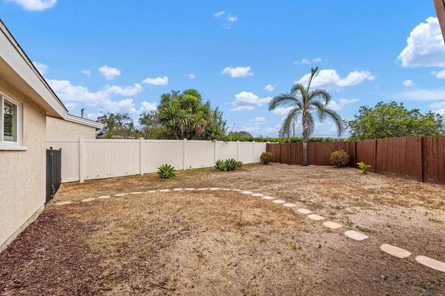 2573 Raymell Dr., San Diego, CA 92123
