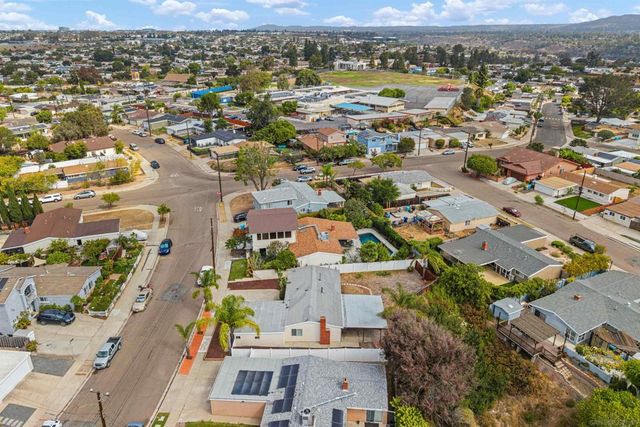 2573 Raymell Dr., San Diego, CA 92123