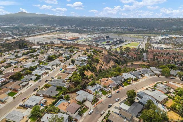 2573 Raymell Dr., San Diego, CA 92123