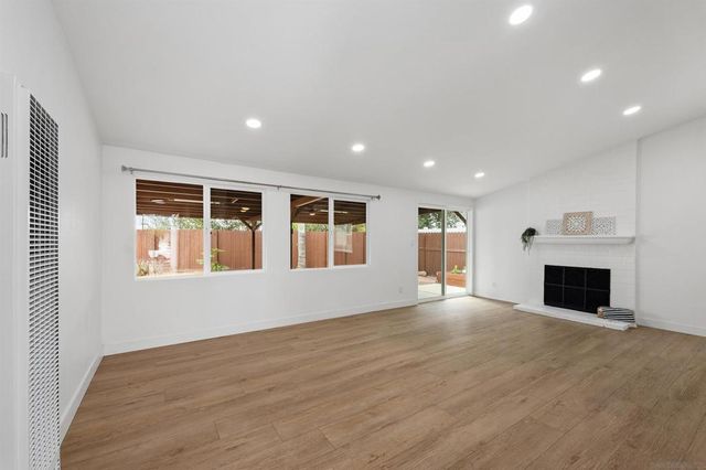 2573 Raymell Dr., San Diego, CA 92123