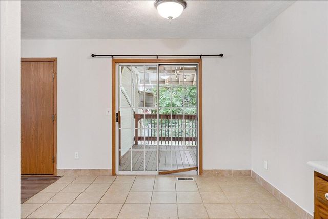 2830 N Washington Avenue, Springfield, MO 65803