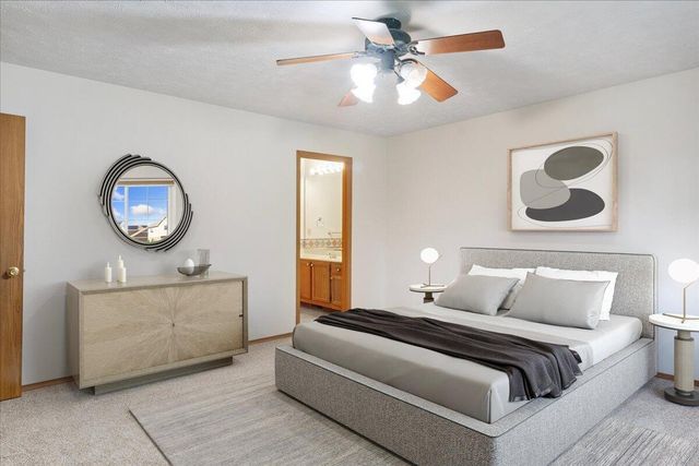 2830 N Washington Avenue, Springfield, MO 65803