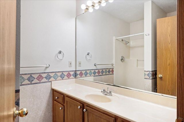 2830 N Washington Avenue, Springfield, MO 65803