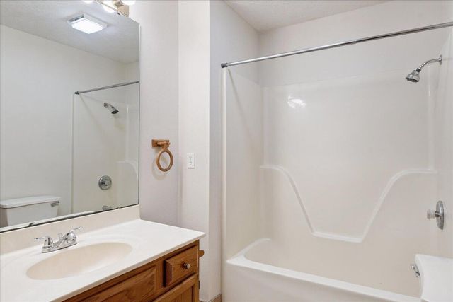 2830 N Washington Avenue, Springfield, MO 65803