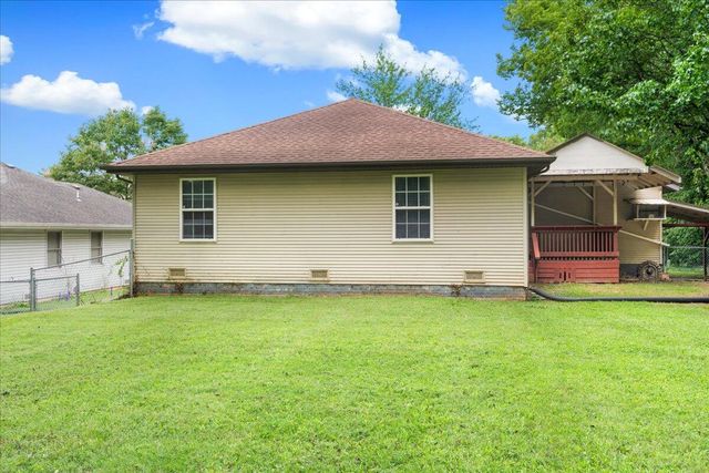 2830 N Washington Avenue, Springfield, MO 65803