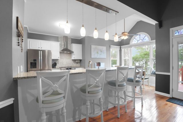 2713 Gaston Gate, Mount Pleasant, SC 29466